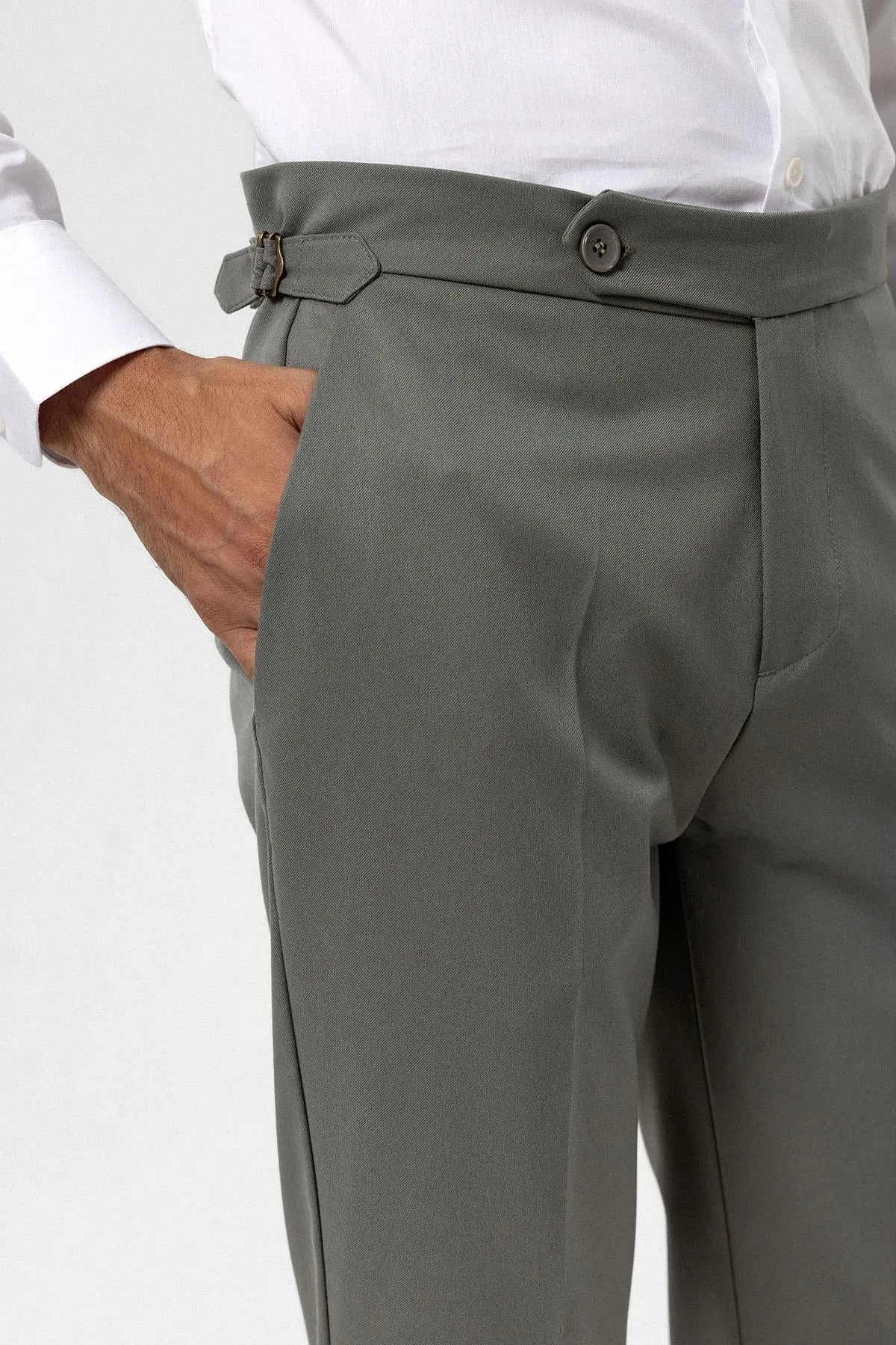 Men's Khaki High-Waist Regular Fit Pants - Wessi