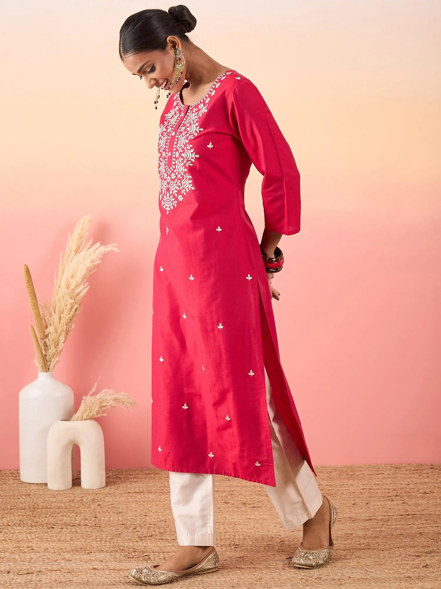 Women Floral Embroidered Regular Thread Work Kurta with Trousers