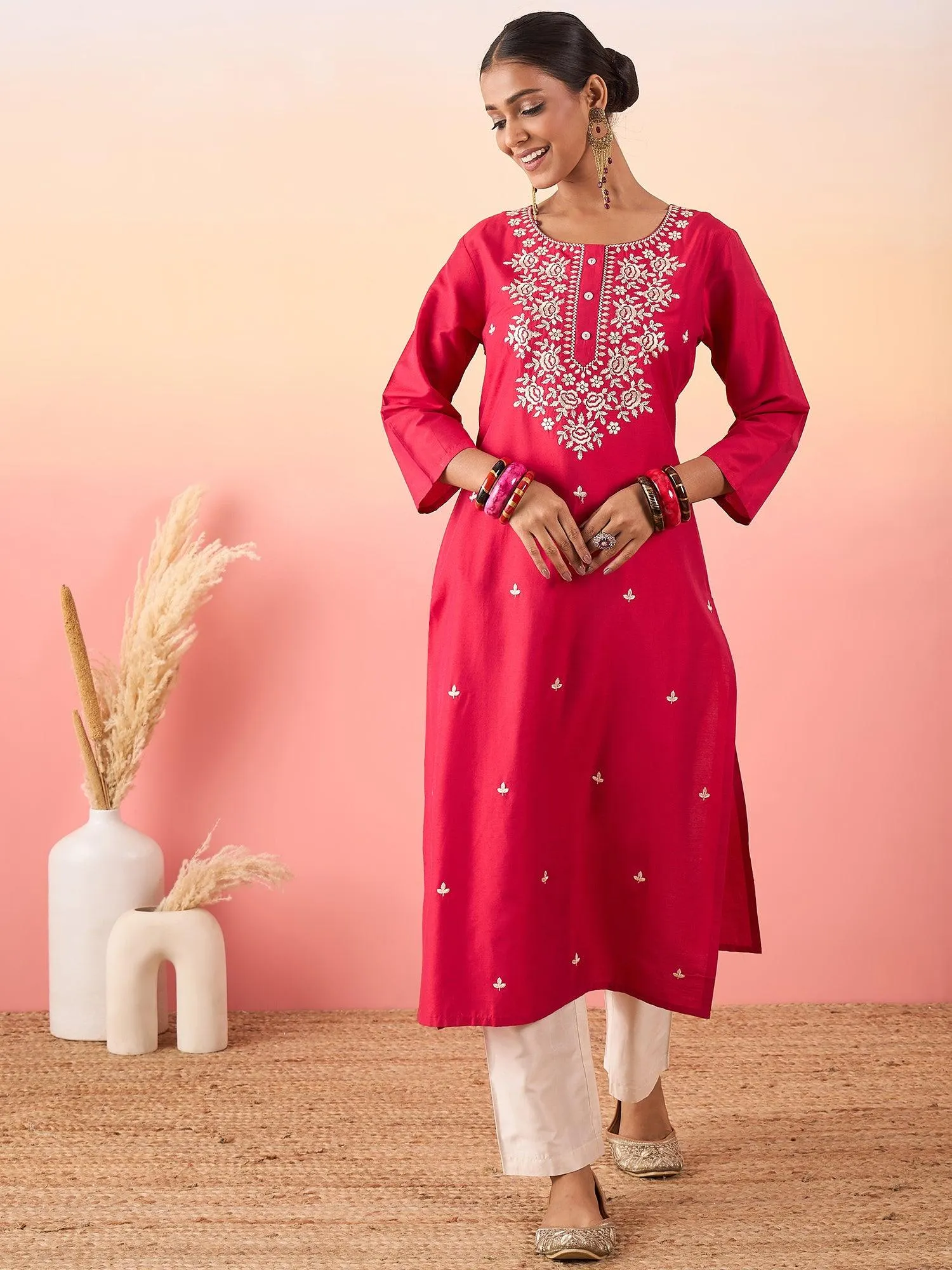 Women Floral Embroidered Regular Thread Work Kurta with Trousers